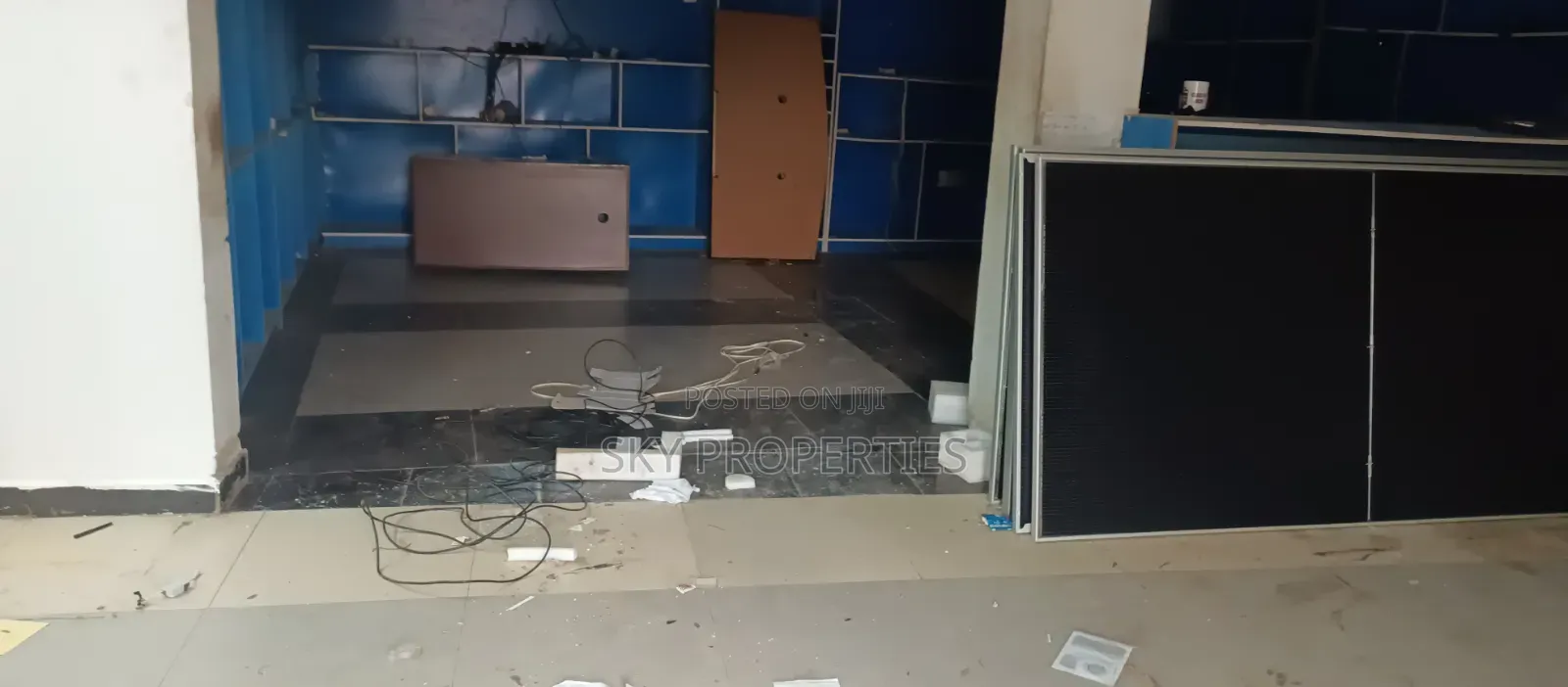 170 SQMS Shop Space for Rent