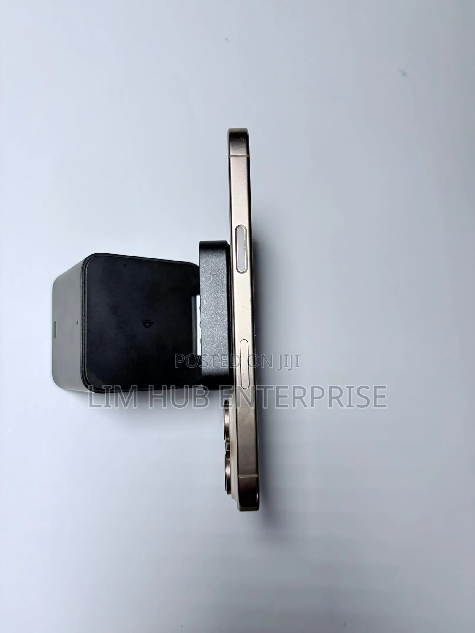 Apple iPhone 16 Pro 128 GB Gold
