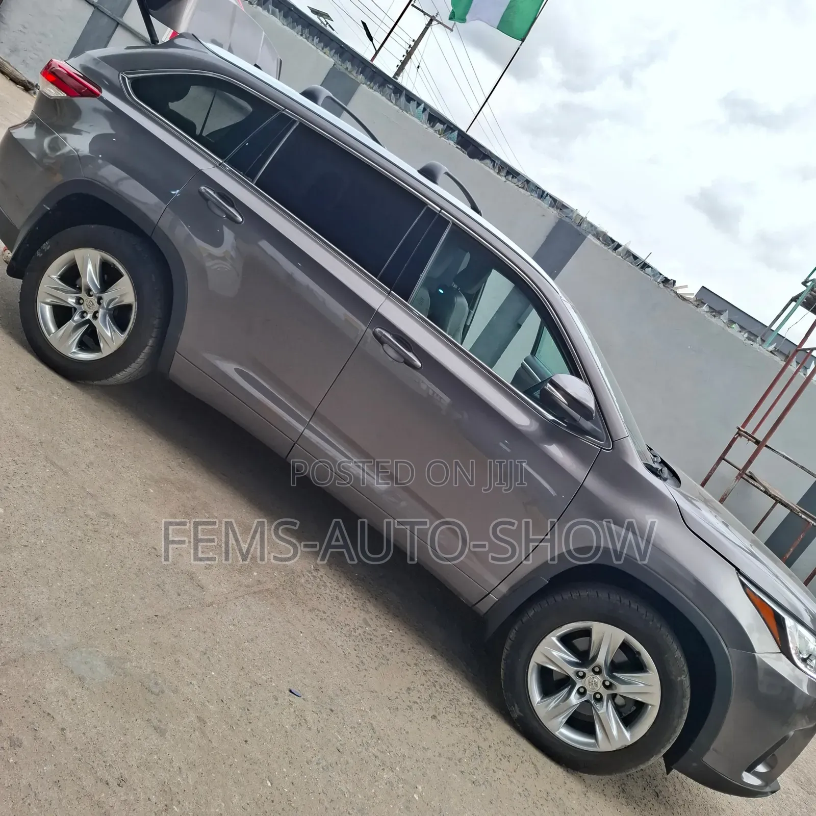 Toyota Highlander Limited V6 4x2 (3.5L 6cyl 6A) 2016 Gray