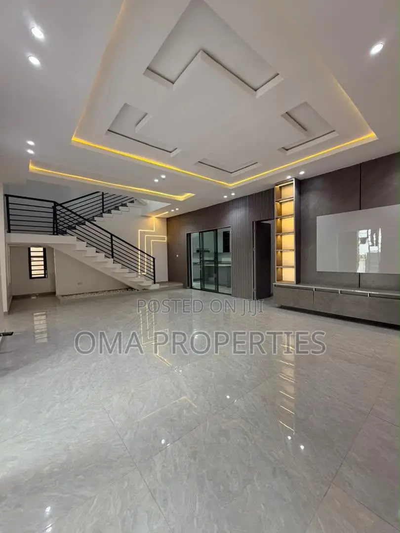 Furnished 5bdrm House in Ogba GRA for sale