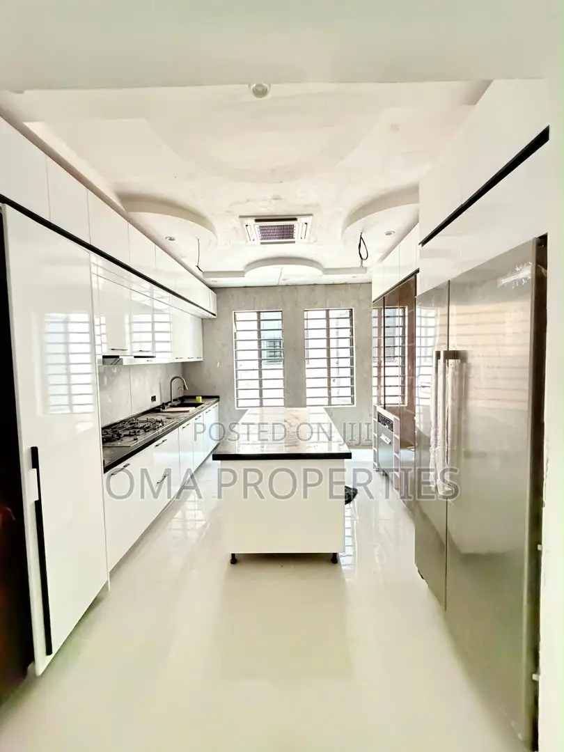 Furnished 4bdrm House in Ikeja GRA for sale