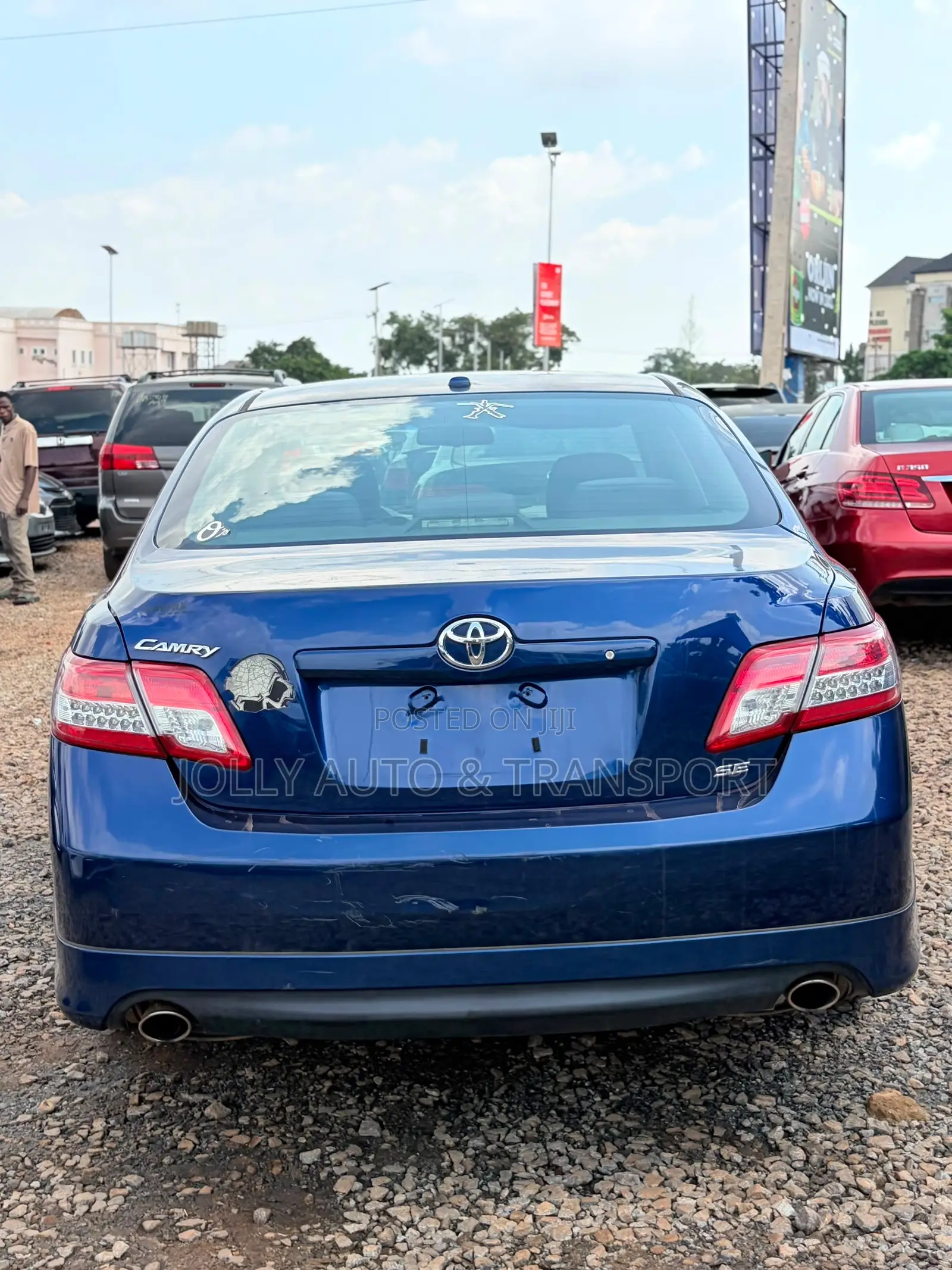 Toyota Camry SE 4dr Sedan (2.5L 4cyl 6A) 2011 Blue