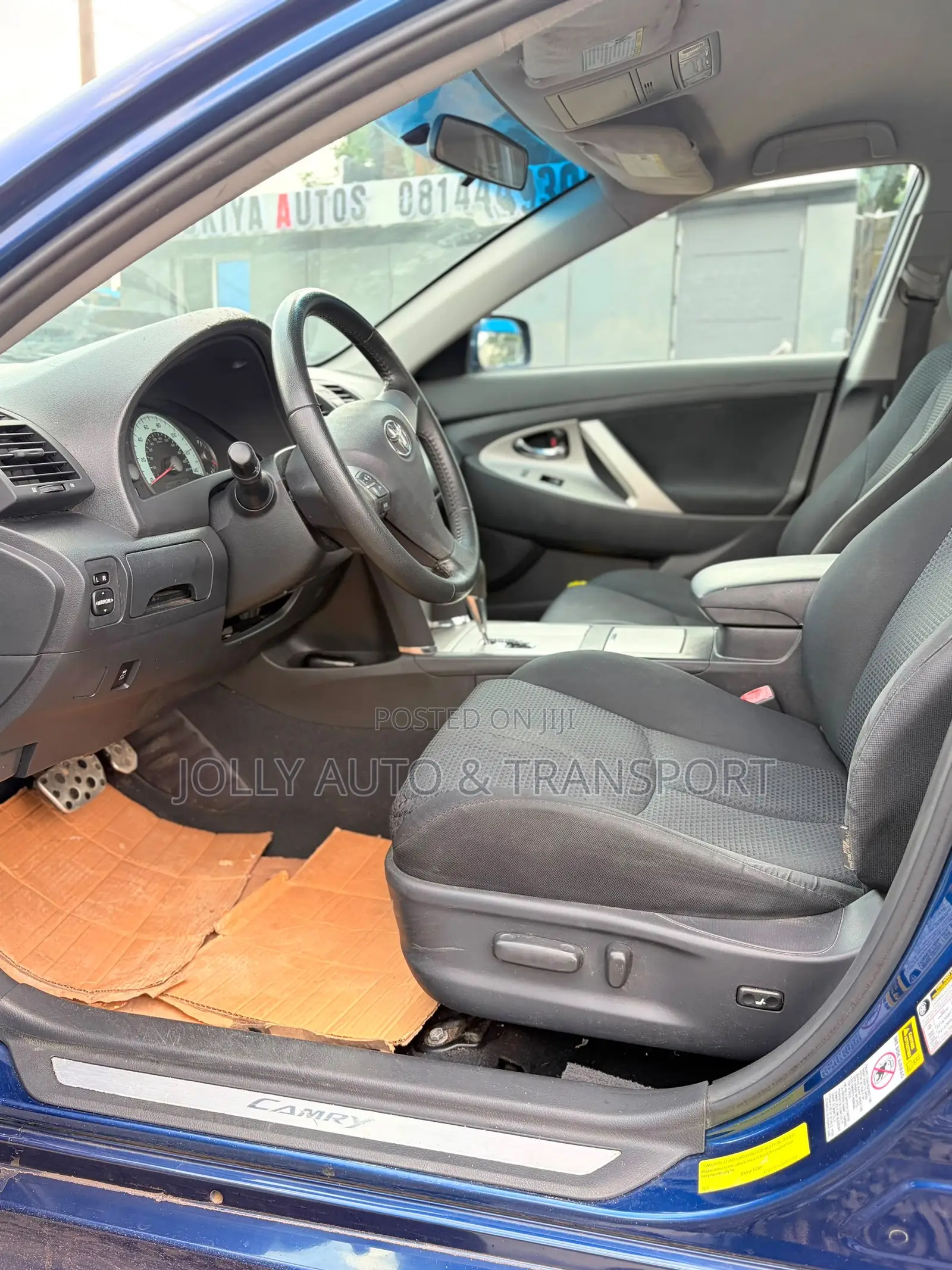 Toyota Camry SE 4dr Sedan (2.5L 4cyl 6A) 2011 Blue