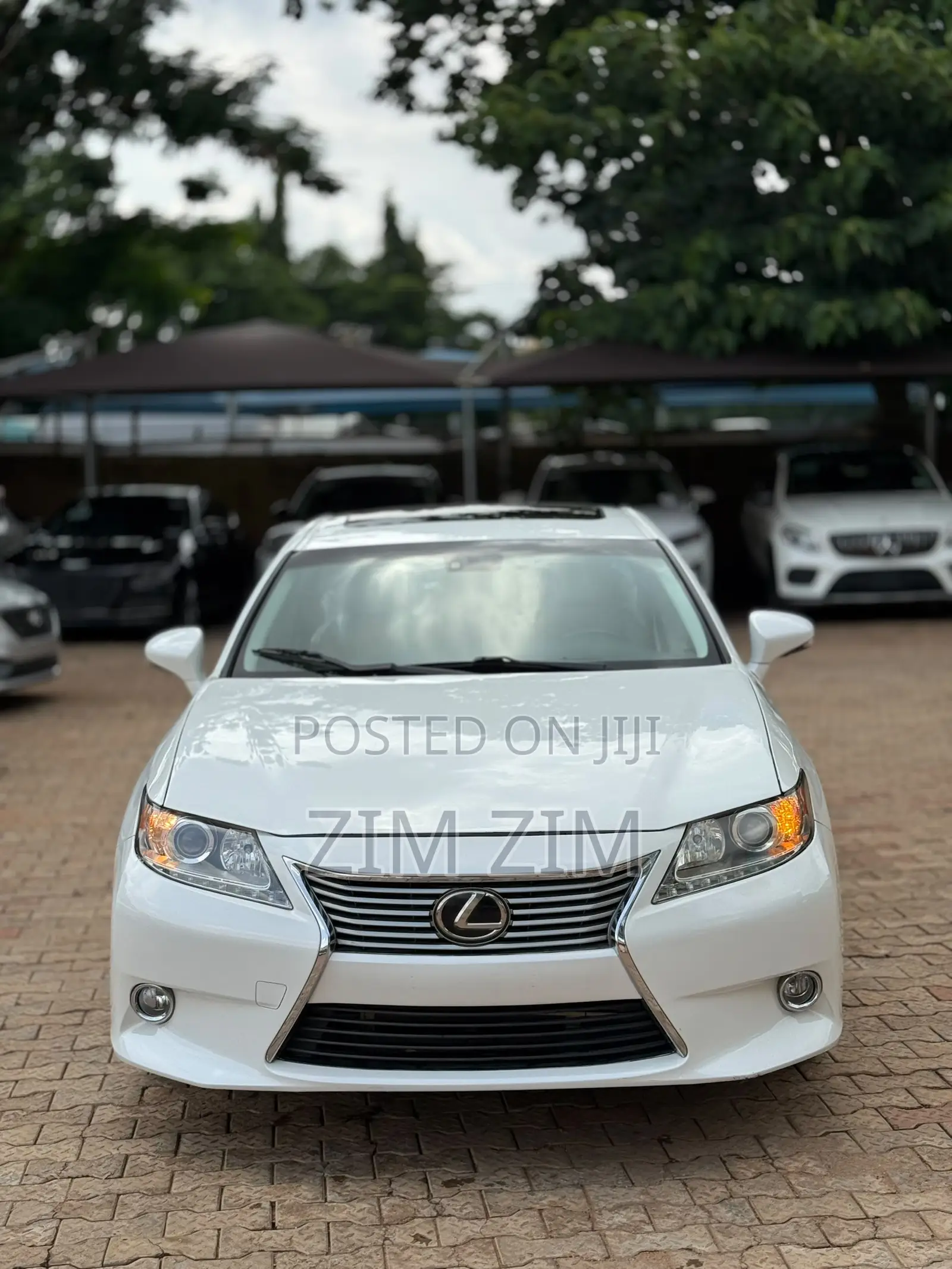 Lexus ES 350 FWD 2013 White