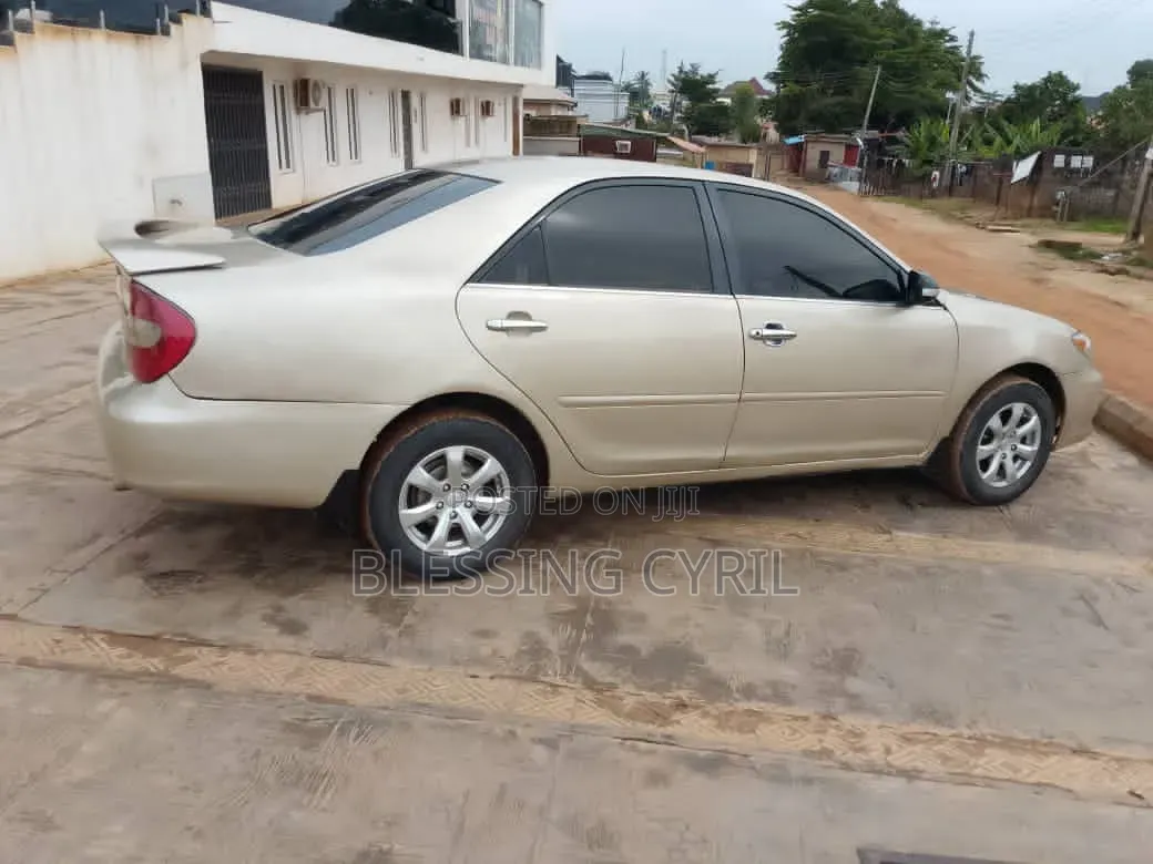 Toyota Camry SE 4dr Sedan (2.4L 4cyl 4A) 2004 Gold
