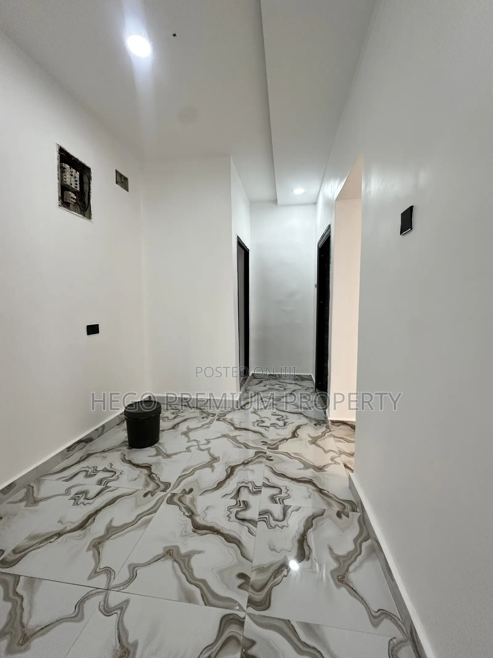2bdrm Block of Flats in Duncan Mighty Street, Choba for rent