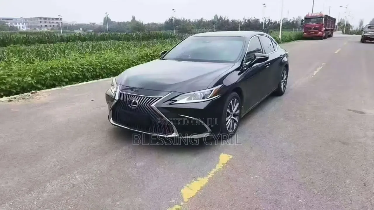 Lexus ES 2019 Black