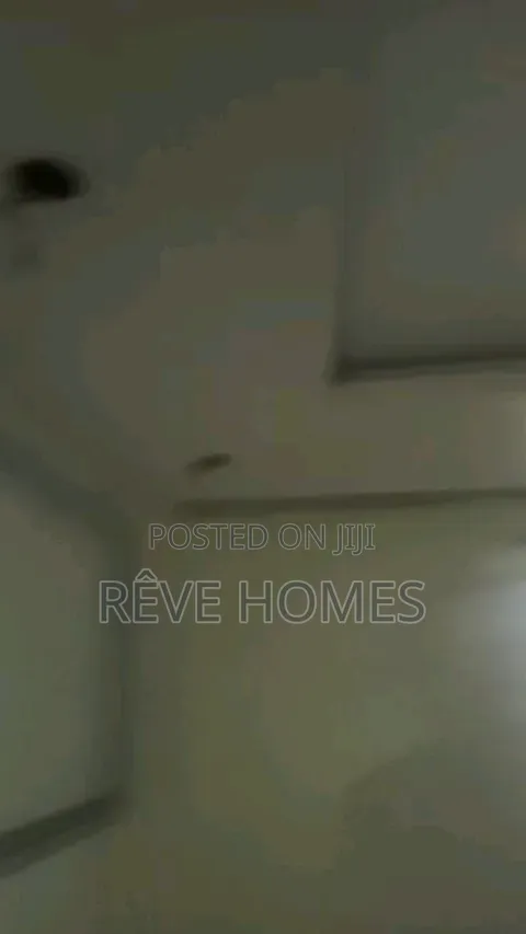 Mini Flat in Adekunle for rent