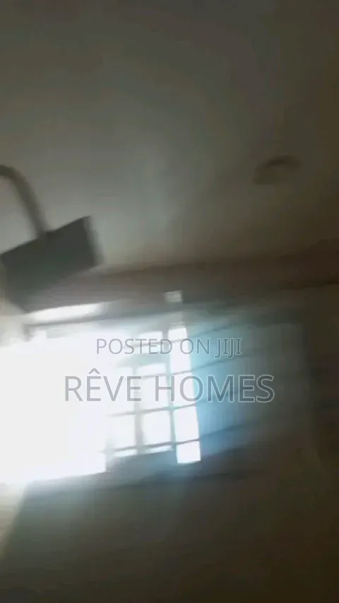 Mini Flat in Adekunle for rent
