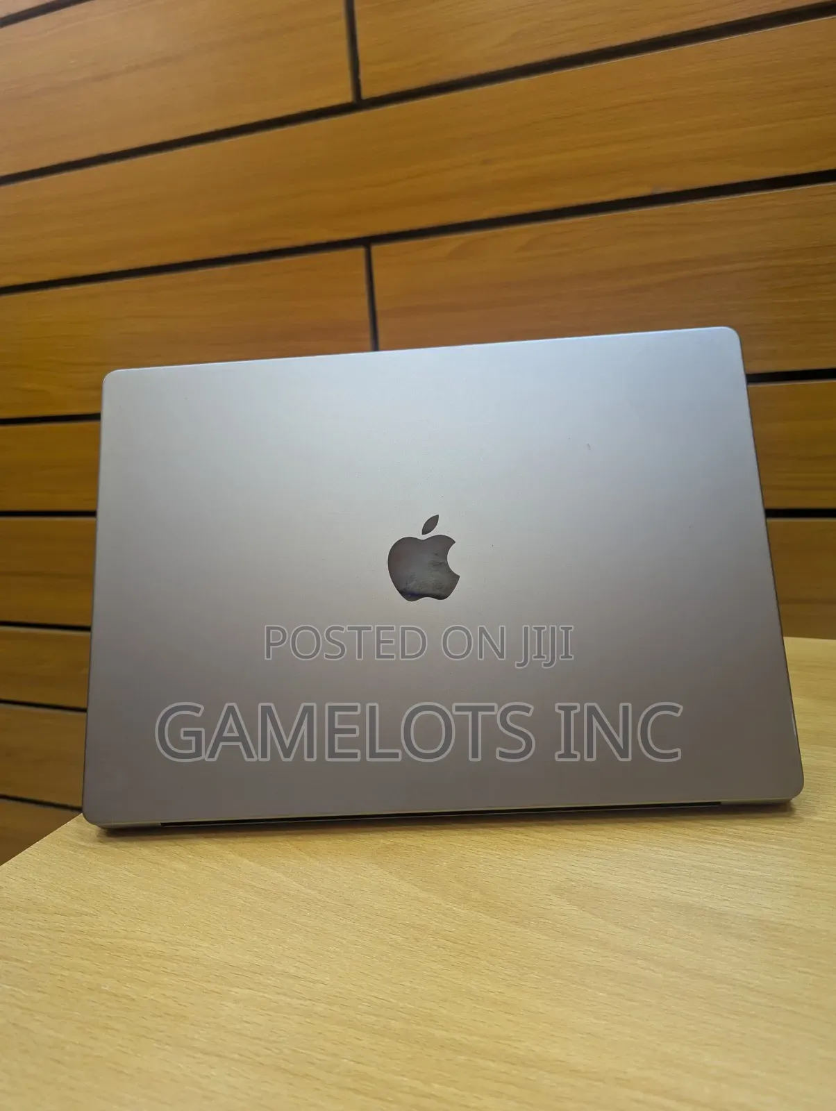 Laptop Apple MacBook Pro 2021 M1 16GB Apple M1 Pro SSD 512GB
