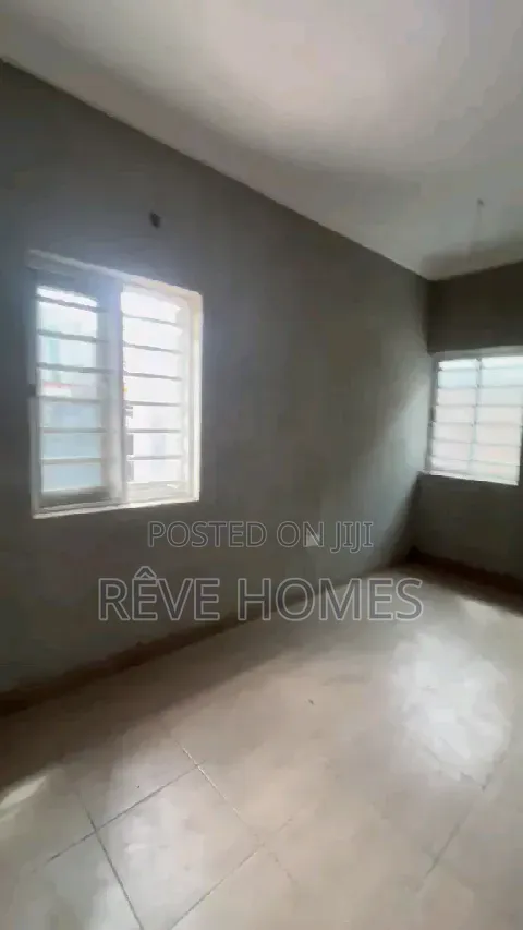 Mini Flat in Computer Village for rent