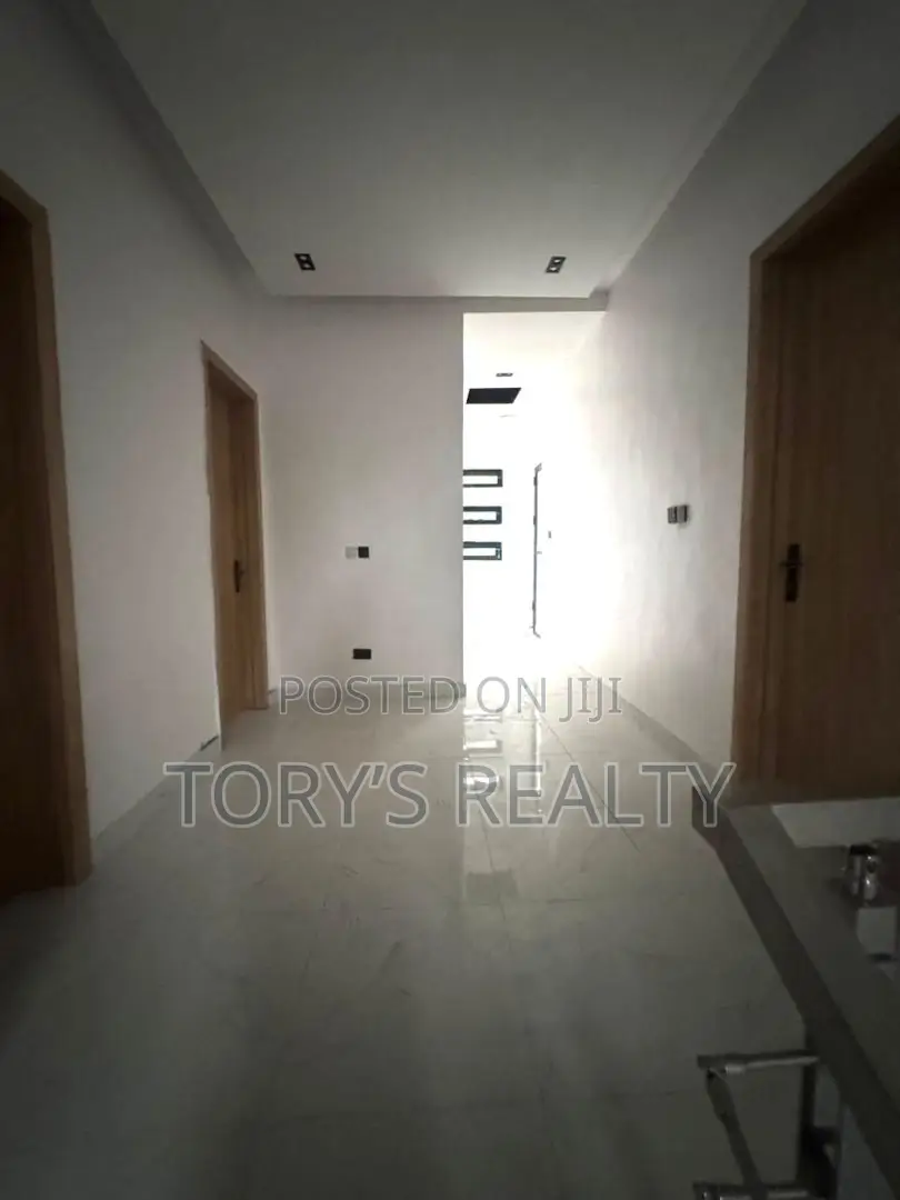 4bdrm Duplex in Abraham Adesanya Estate for rent