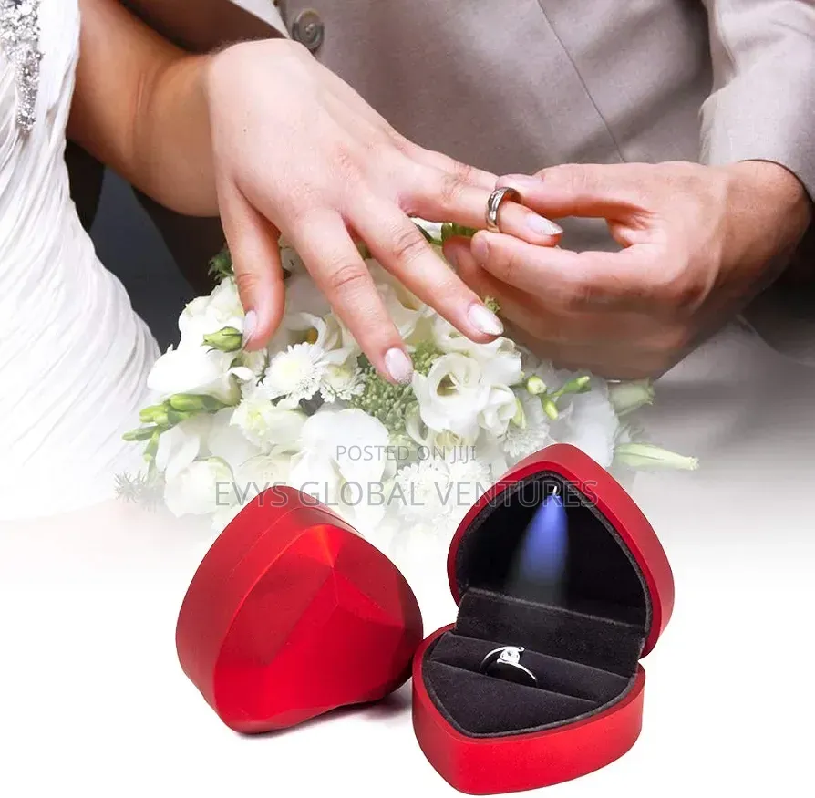Ring Box With Light - Red