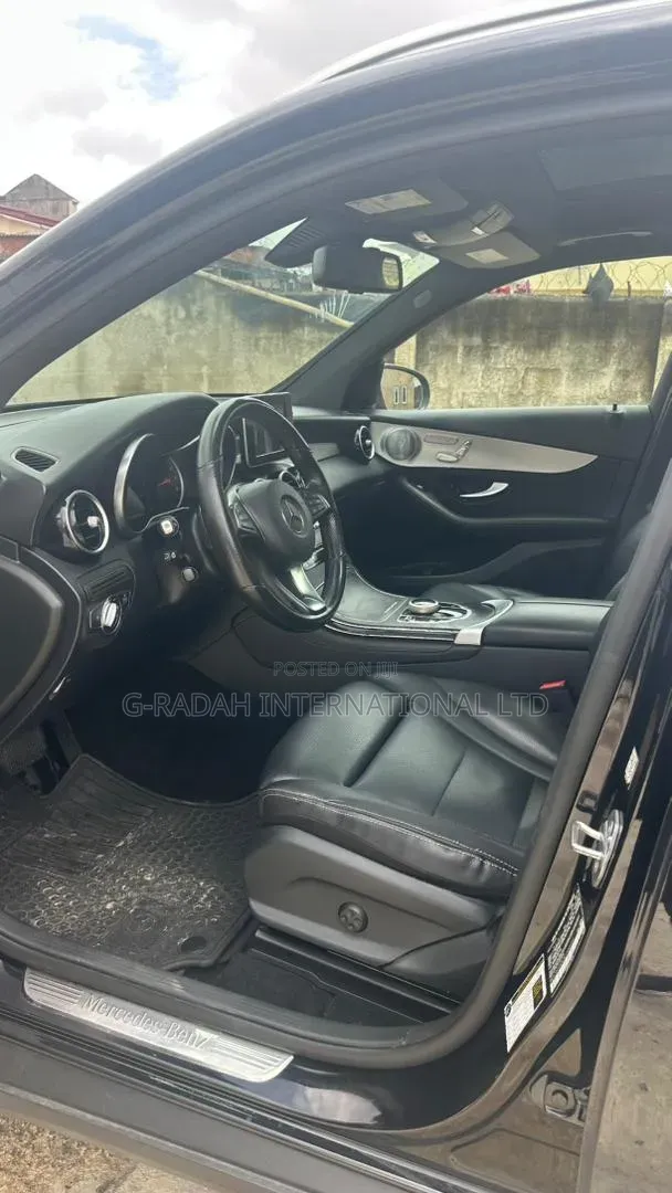 Mercedes-Benz GLC-Class 2019 Black