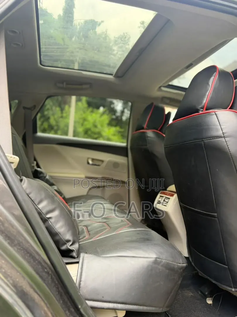 Toyota Venza 2010 Black