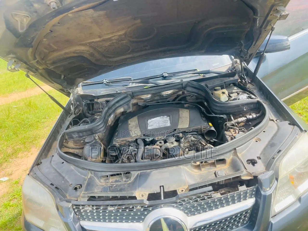 Mercedes-Benz GLK-Class 2010 Gray