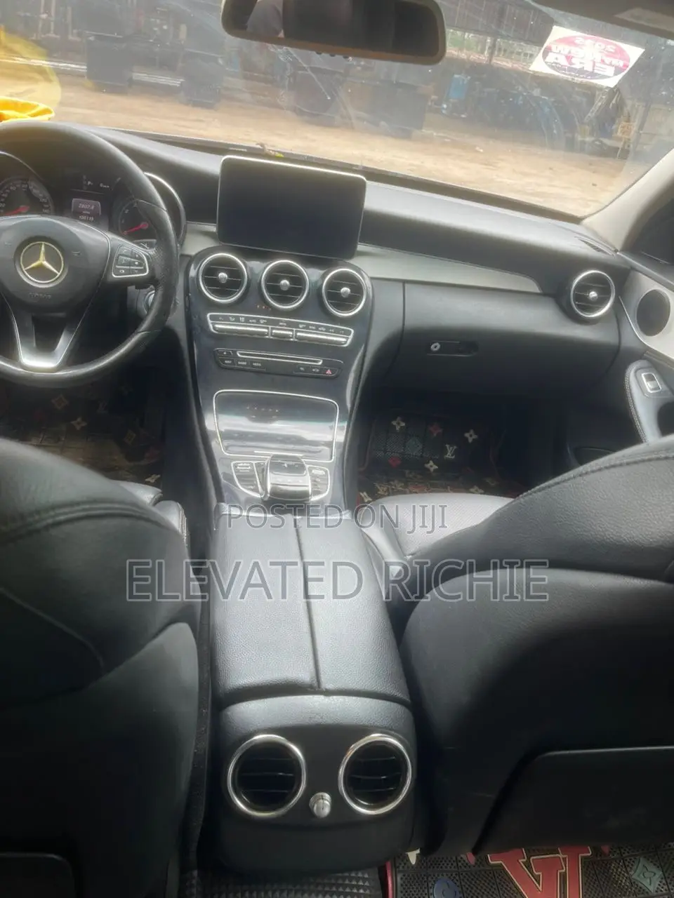 Mercedes-Benz C300 Luxury Sedan RWD (2.0L 4cyl 7A) 2016 Brown