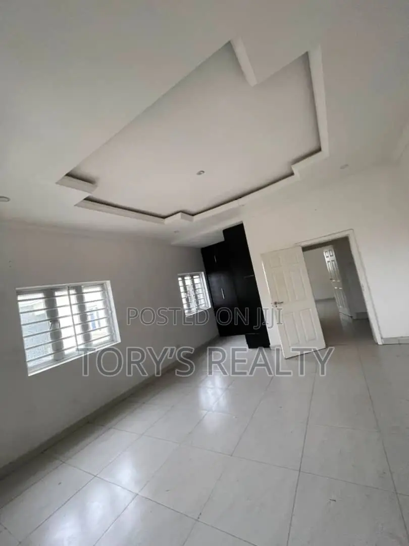 4bdrm Duplex in Awoyaya for rent