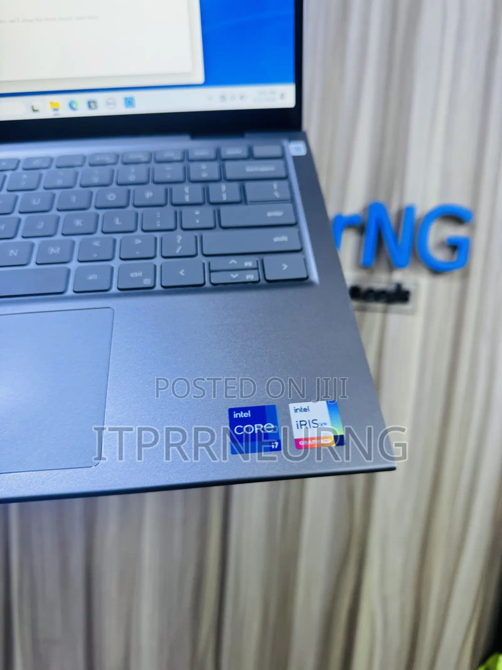 Laptop Dell Inspiron 14 5410 2-in-1 16GB Intel Core i7 SSD 512GB