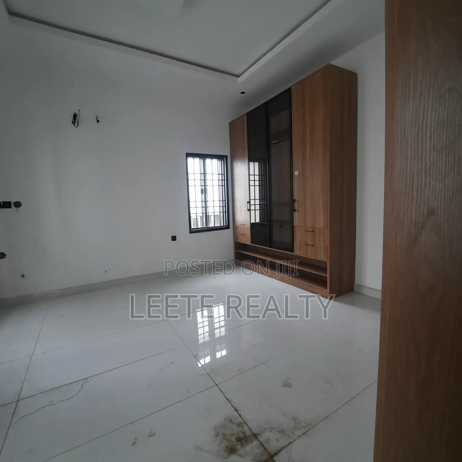 5bdrm Duplex in Kado for sale