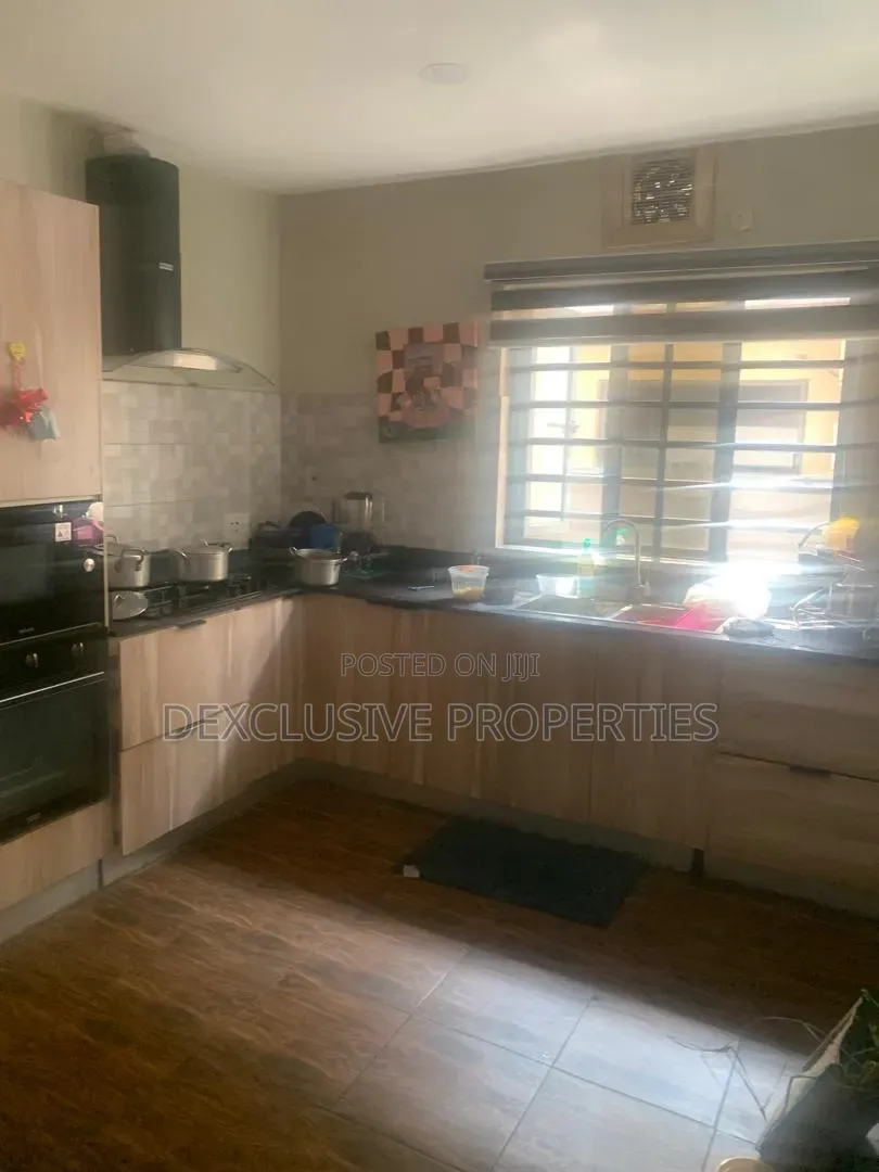 4bdrm Duplex in Ogudu GRA for sale