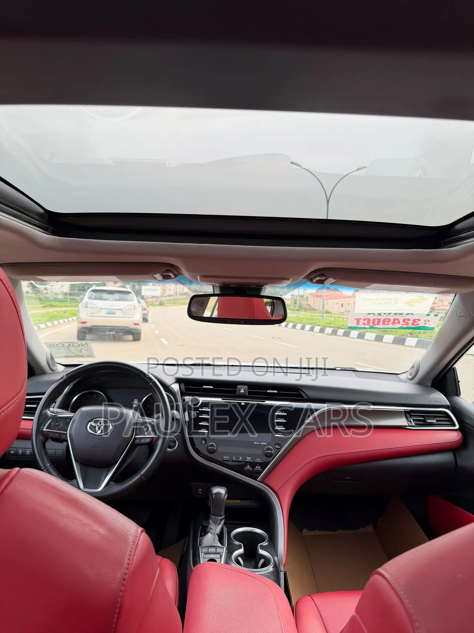 Toyota Camry XSE FWD (2.5L 4cyl 8AM) 2018 Silver