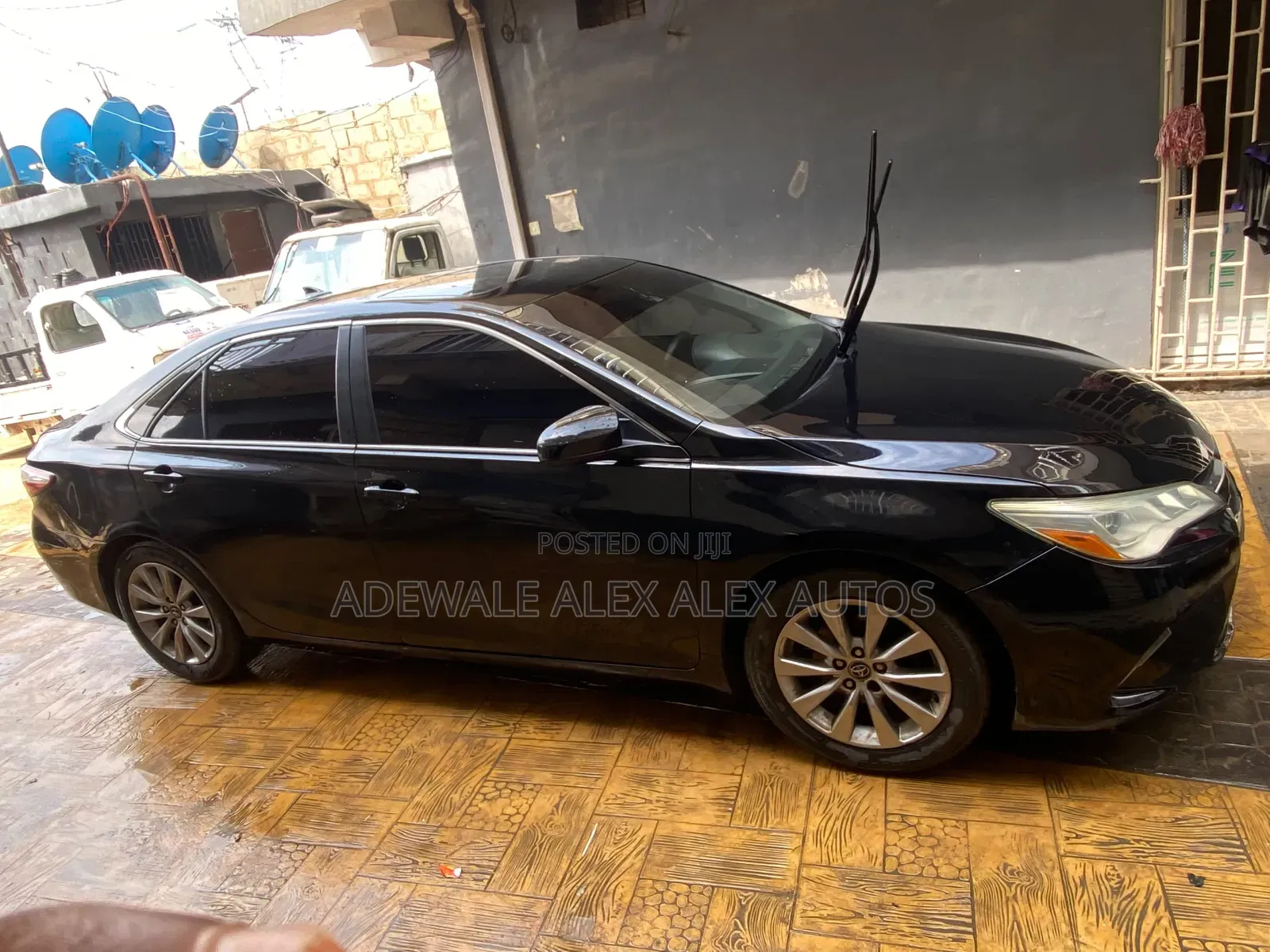 Toyota Camry XLE 4dr Sedan (3.5L 6cyl 6A) 2015 Black