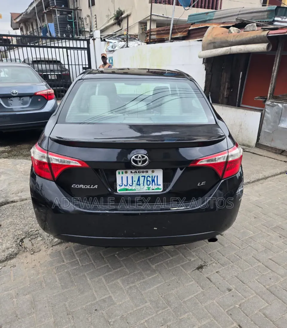 Toyota Corolla 2015 Black