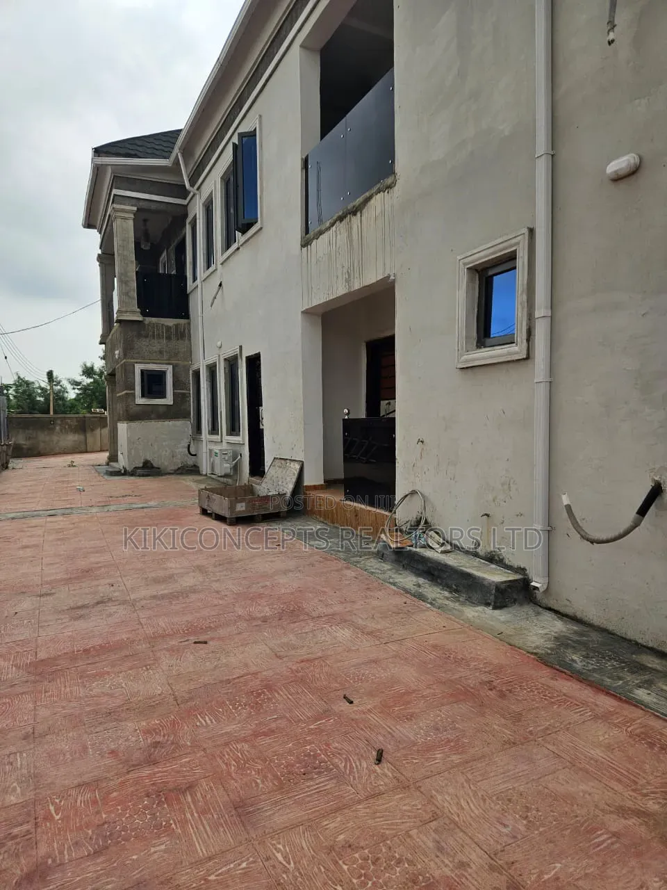 2bdrm Duplex in Adebayo Alao-Akala for rent