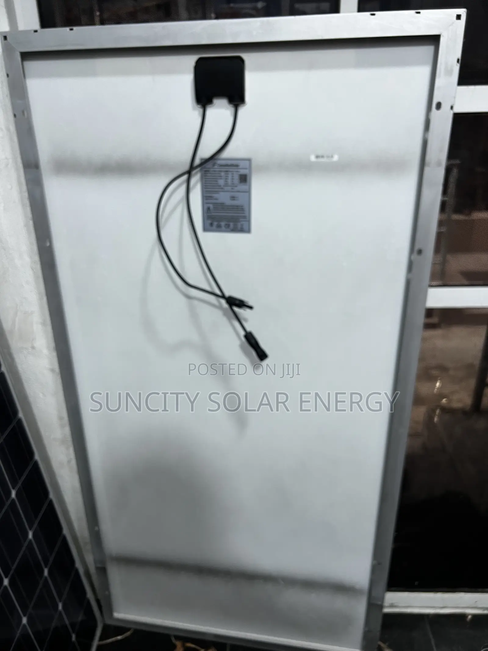 300w/72cells/49-36v High Voltage Canadian Solar Panels