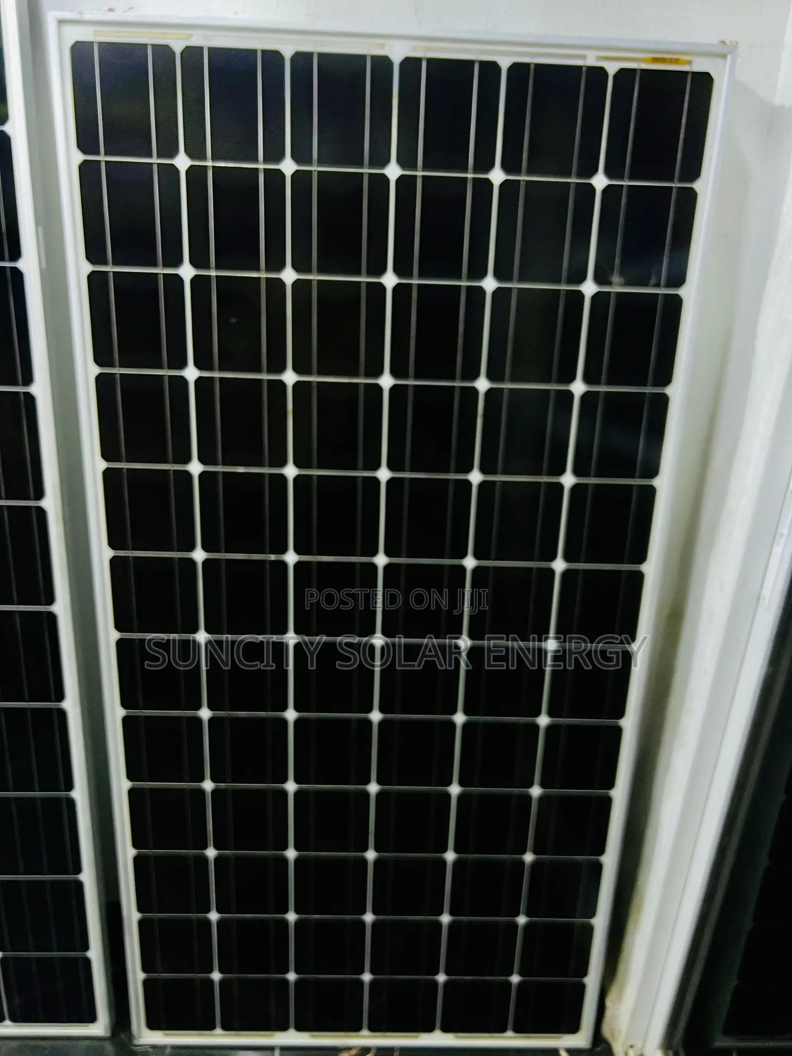Canadian 300w/24v/36-40v/6.2a Solar Panels
