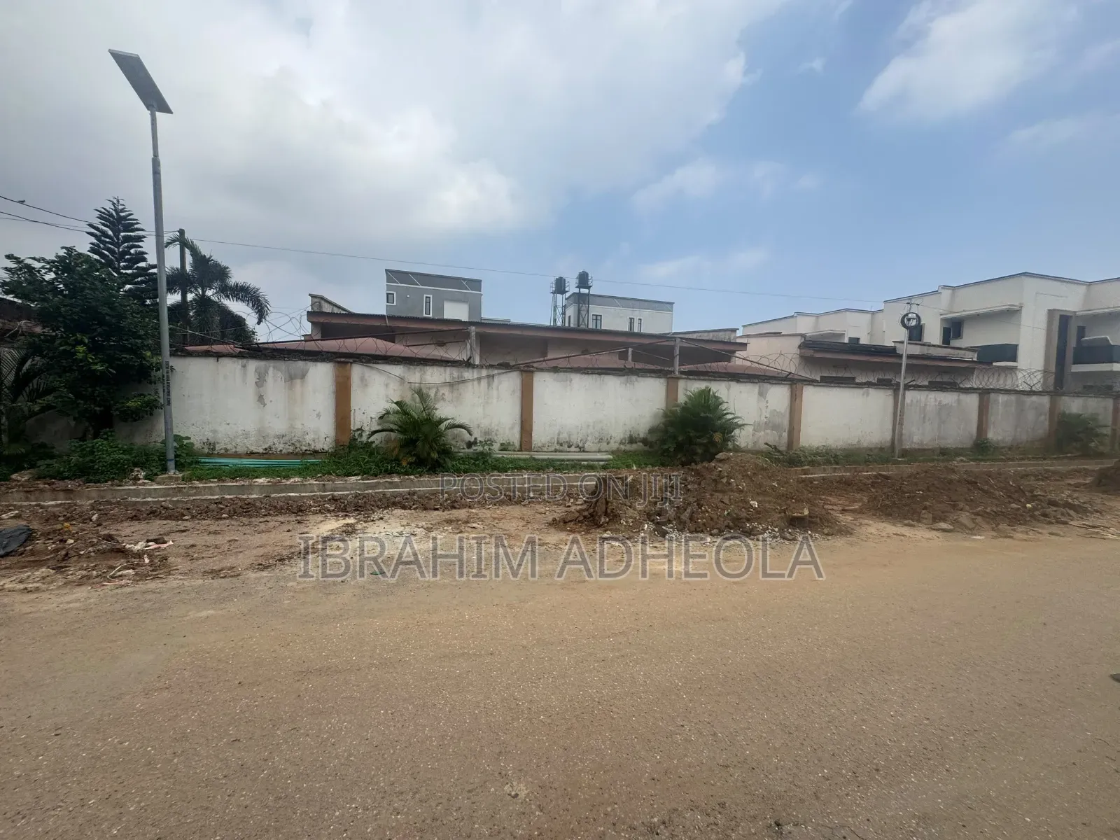 A Corner Peice Land Measuring 680sqm, With a Demolishable Bungalow On