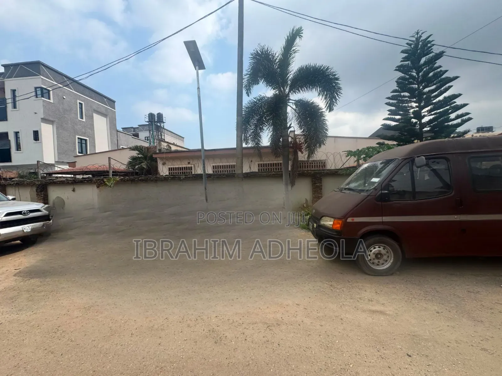 A Corner Peice Land Measuring 680sqm, With a Demolishable Bungalow On