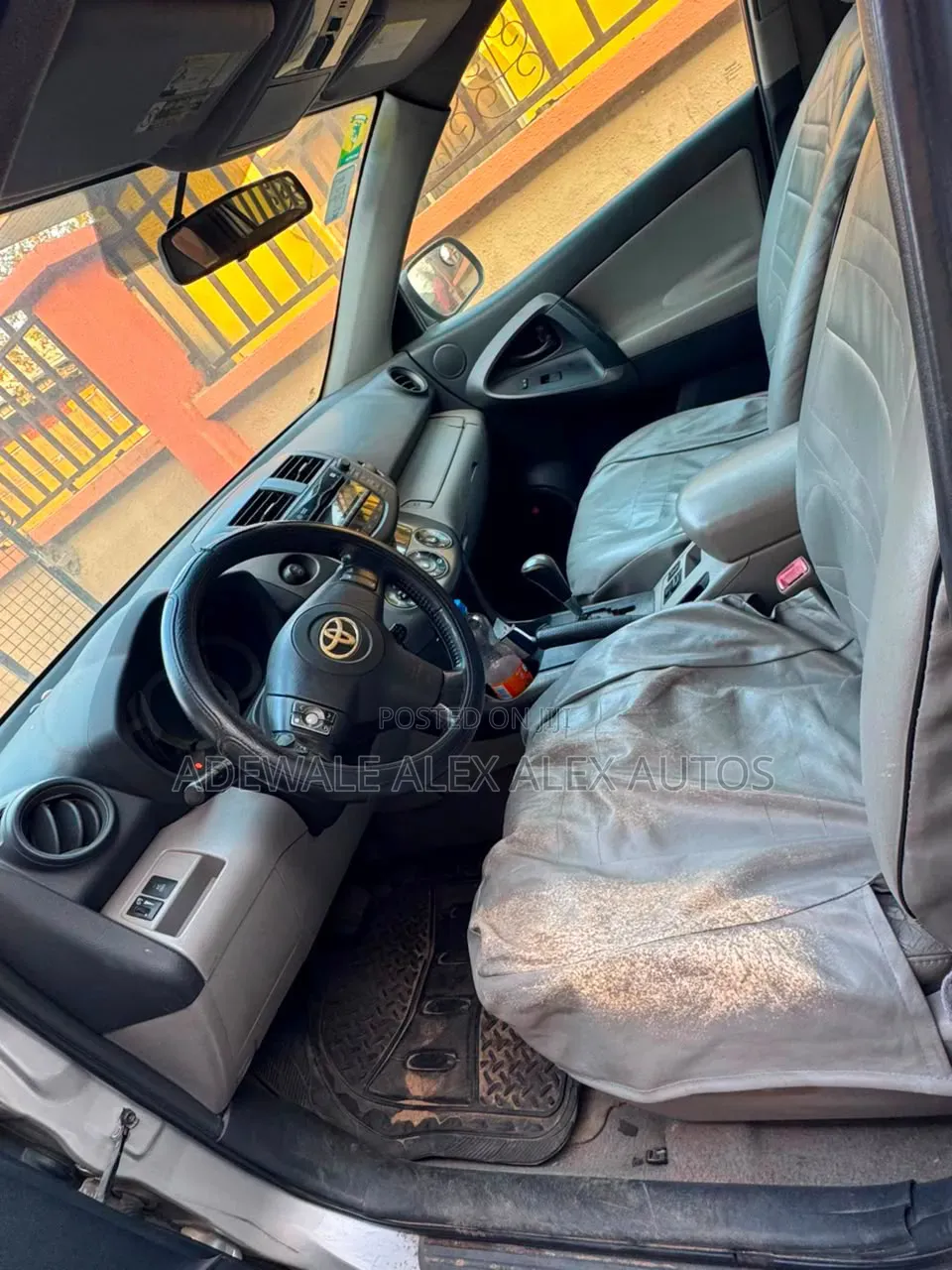 Toyota RAV4 2010 Silver