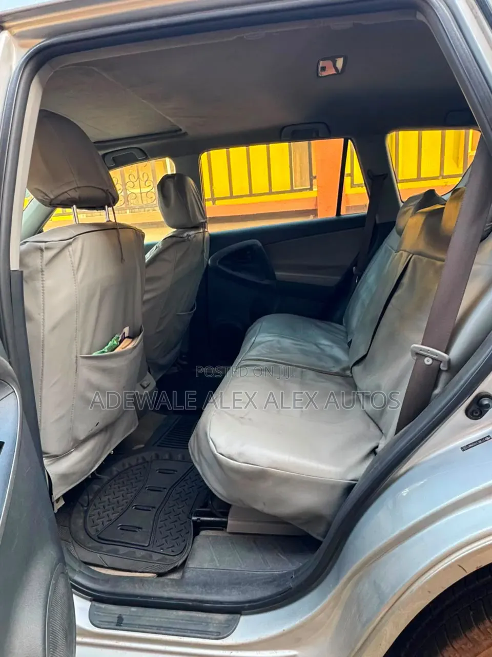 Toyota RAV4 2010 Silver