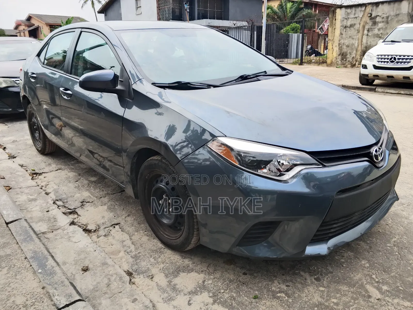 Toyota Corolla 2016 Gray
