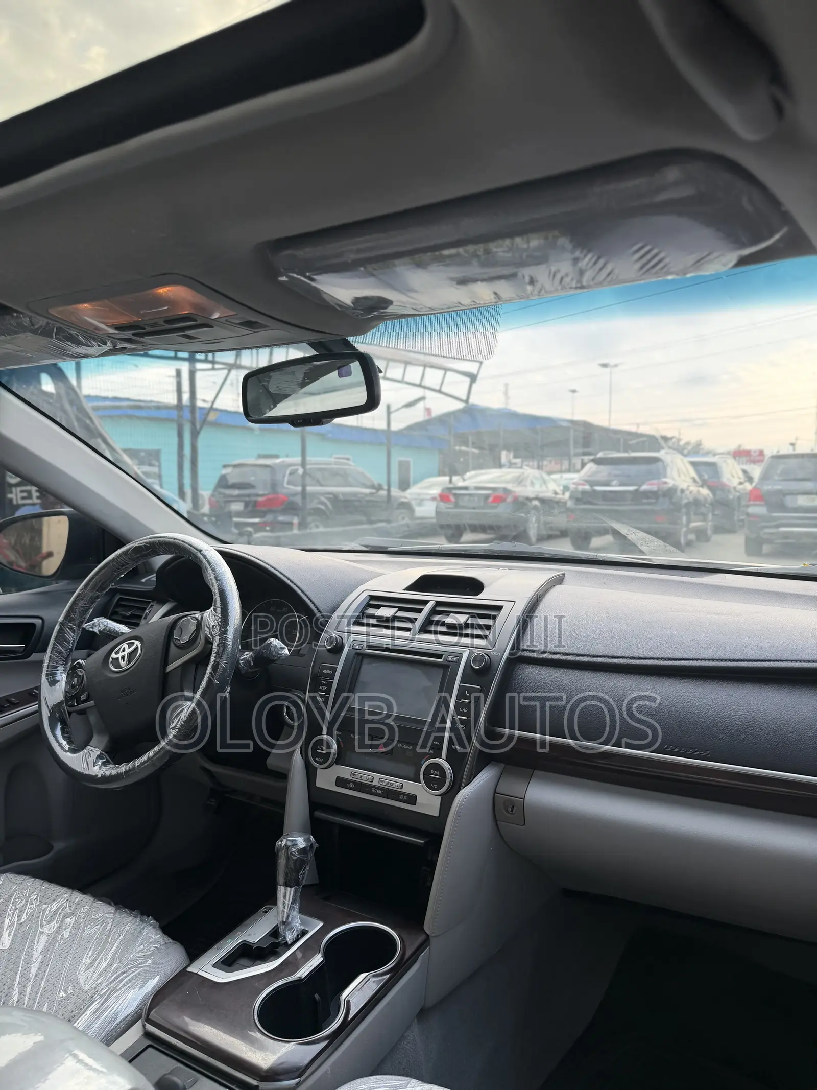 Toyota Camry XLE 4dr Sedan (2.5L 4cyl 6A) 2013 Black
