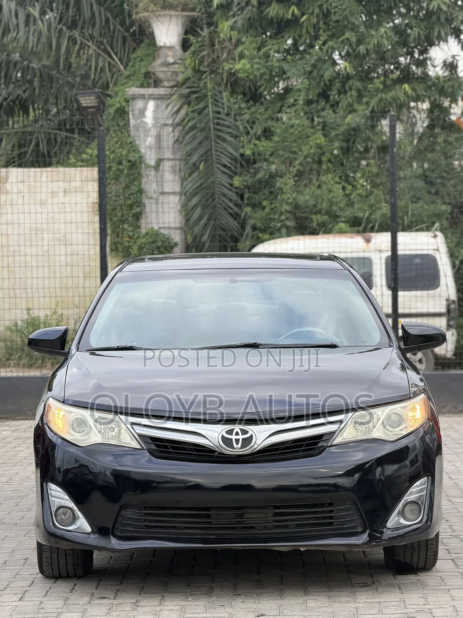 Toyota Camry XLE 4dr Sedan (2.5L 4cyl 6A) 2013 Black