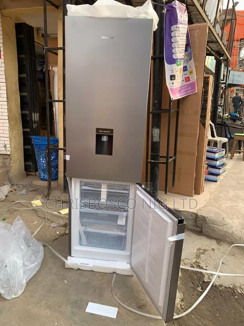 BRAND NEW HISENSE 529l Frost Free
