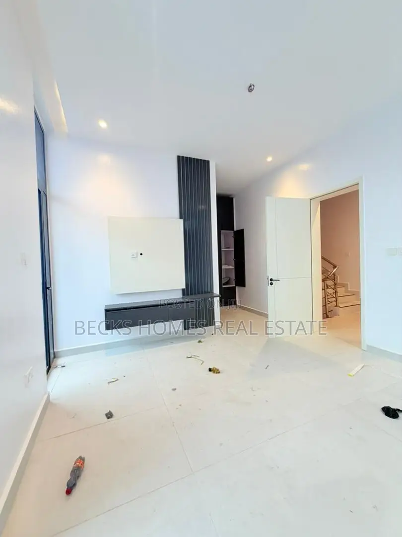 Furnished 4bdrm Duplex in Adeniyi Jones for sale