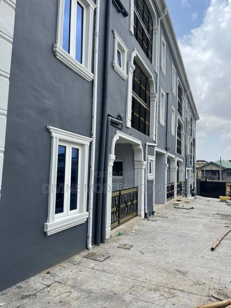 2bdrm Block of Flats in Aina Ajayi Estate, Abule Egba for sale