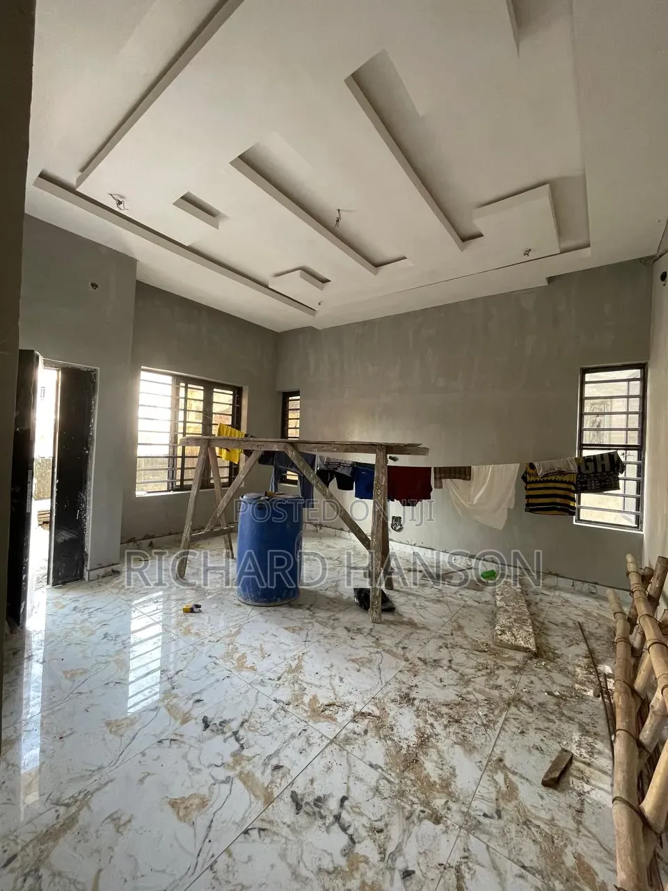 4bdrm Duplex in Secured, Ado / Ajah for sale