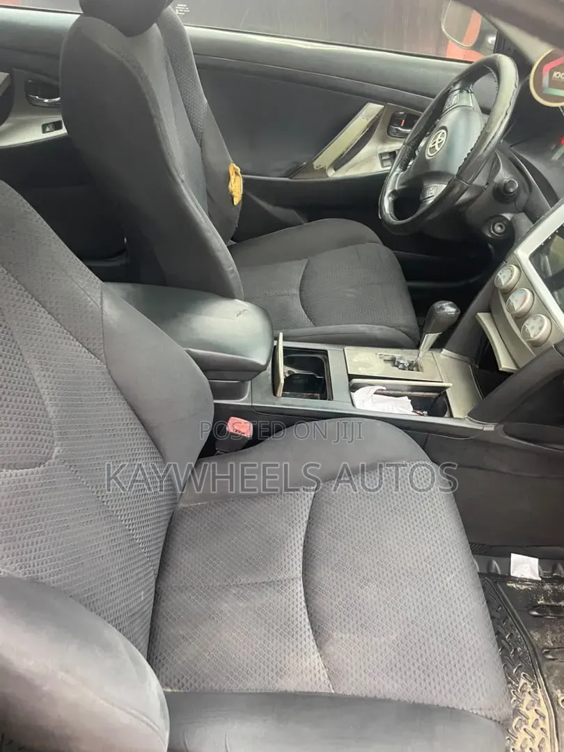 Toyota Camry 2011 Gray
