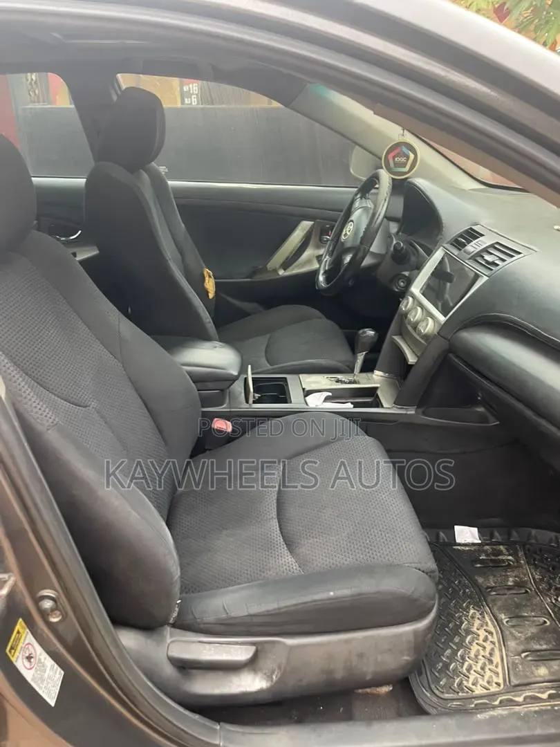 Toyota Camry 2011 Gray