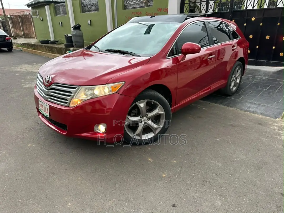 Toyota Venza V6 AWD 2010 Red