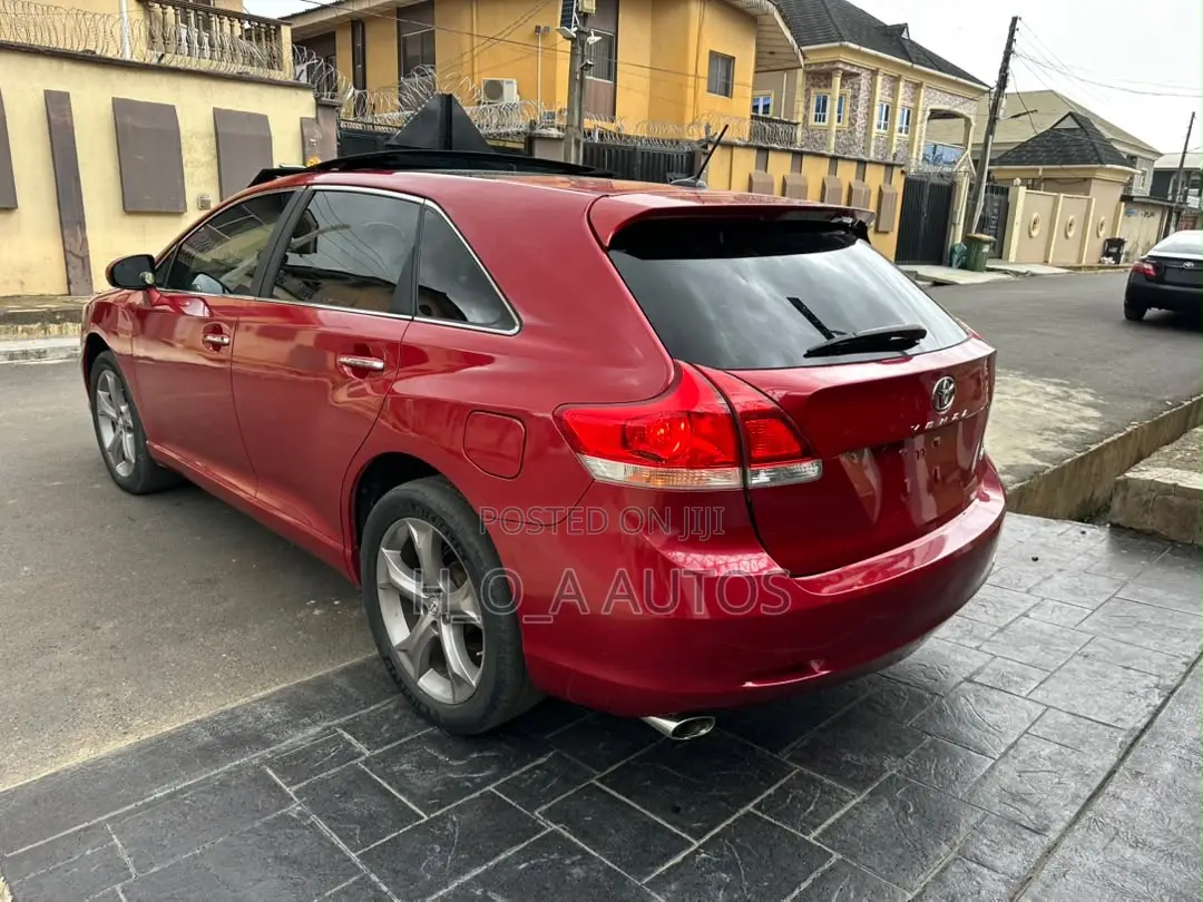Toyota Venza V6 AWD 2010 Red