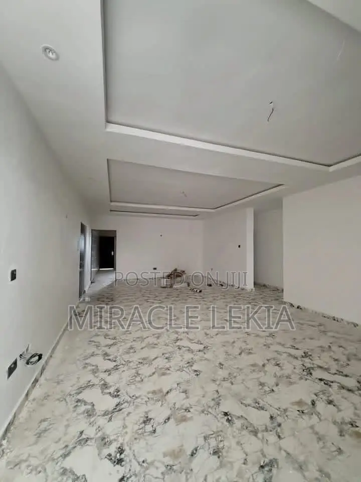 2bdrm Apartment in GRA Phase 1 / Port-Harcourt for sale