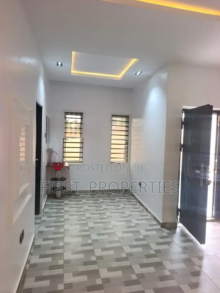 Furnished 3bdrm Bungalow in Alaaka Estate Elebu, Ibadan for sale