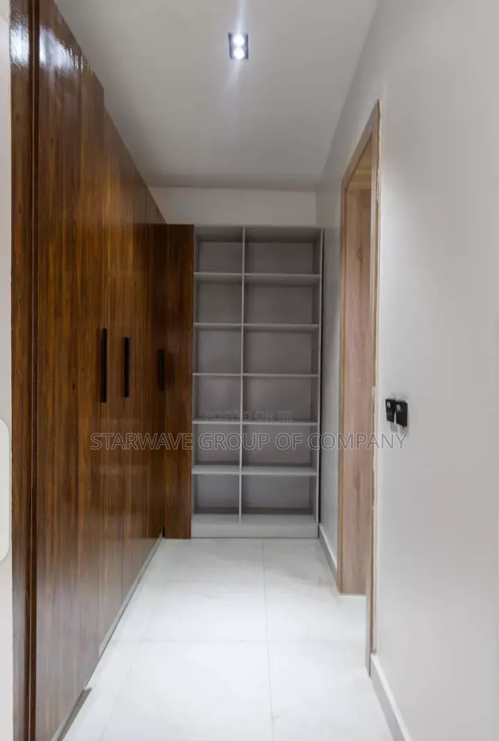 City View Luxury 3bedroom With Swimming Pool at Lekki Phase 1