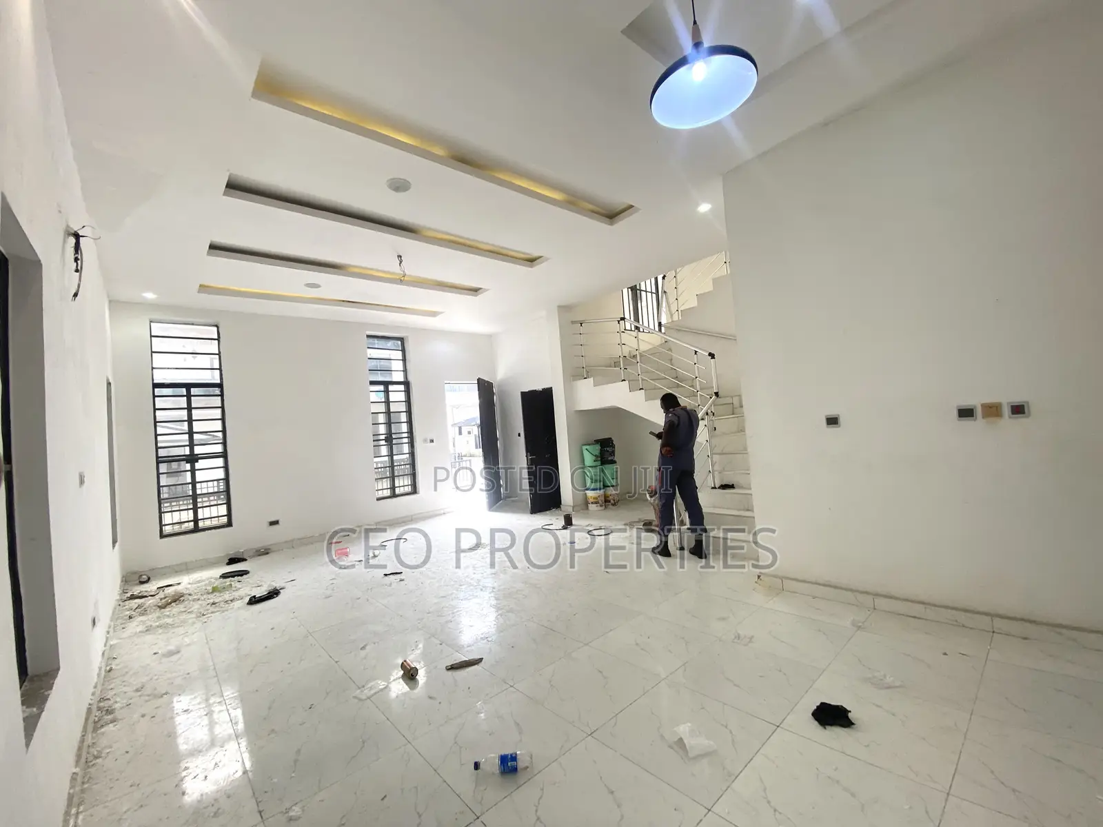 4bdrm Duplex in Chevron for rent